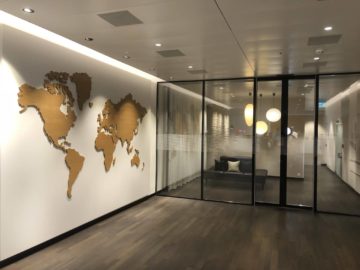 swiss senator lounge zuerich airport gates e eingangsbereich