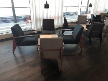 swiss senator lounge zuerich airport gates e sessel