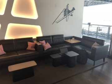 swiss senator lounge zuerich airport gates e sofa whisky club