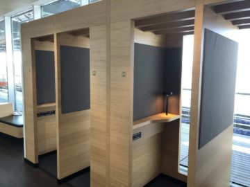swiss senator lounge zuerich airport gates e telefonkabine