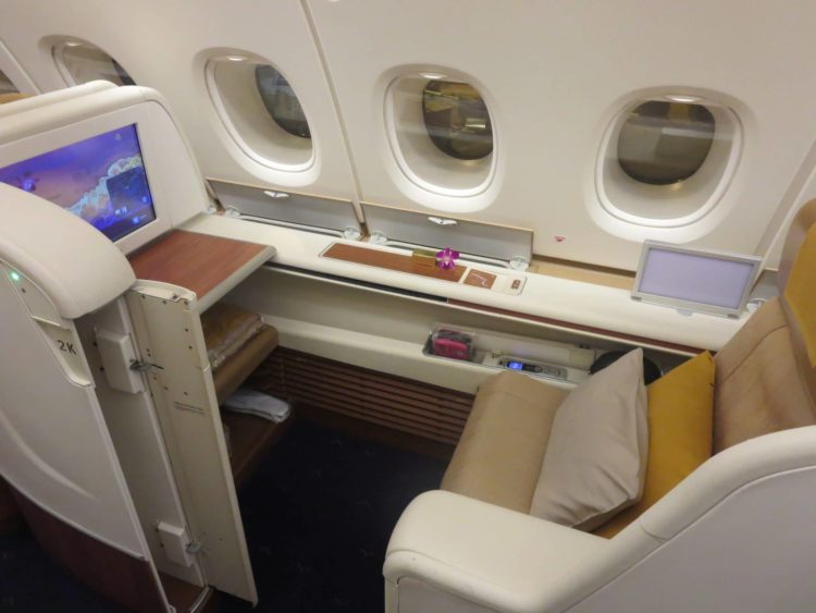 thai airways first class a380 sitz 1