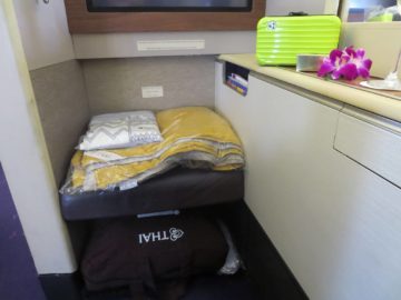 thai airways first class boeing 747 ottomane 1