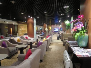 thai airways first class lounge bangkok sitzgelegenheiten 2