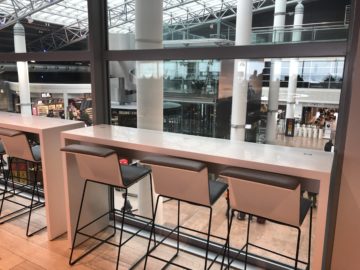 the loft by brussels airlines blick in die empfangshalle