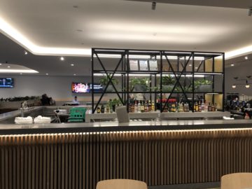 the qantas club melbourne bar