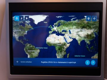united airlines business class boeing 787 10 worldmap 1