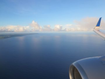 united island hopper landeanflug guam 1