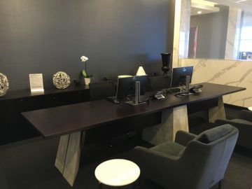 united polaris lounge los angeles business center 1