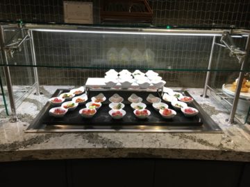 united polaris lounge los angeles fruehstuecksbuffet 4