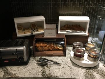 united polaris lounge los angeles fruehstuecksbuffet 8